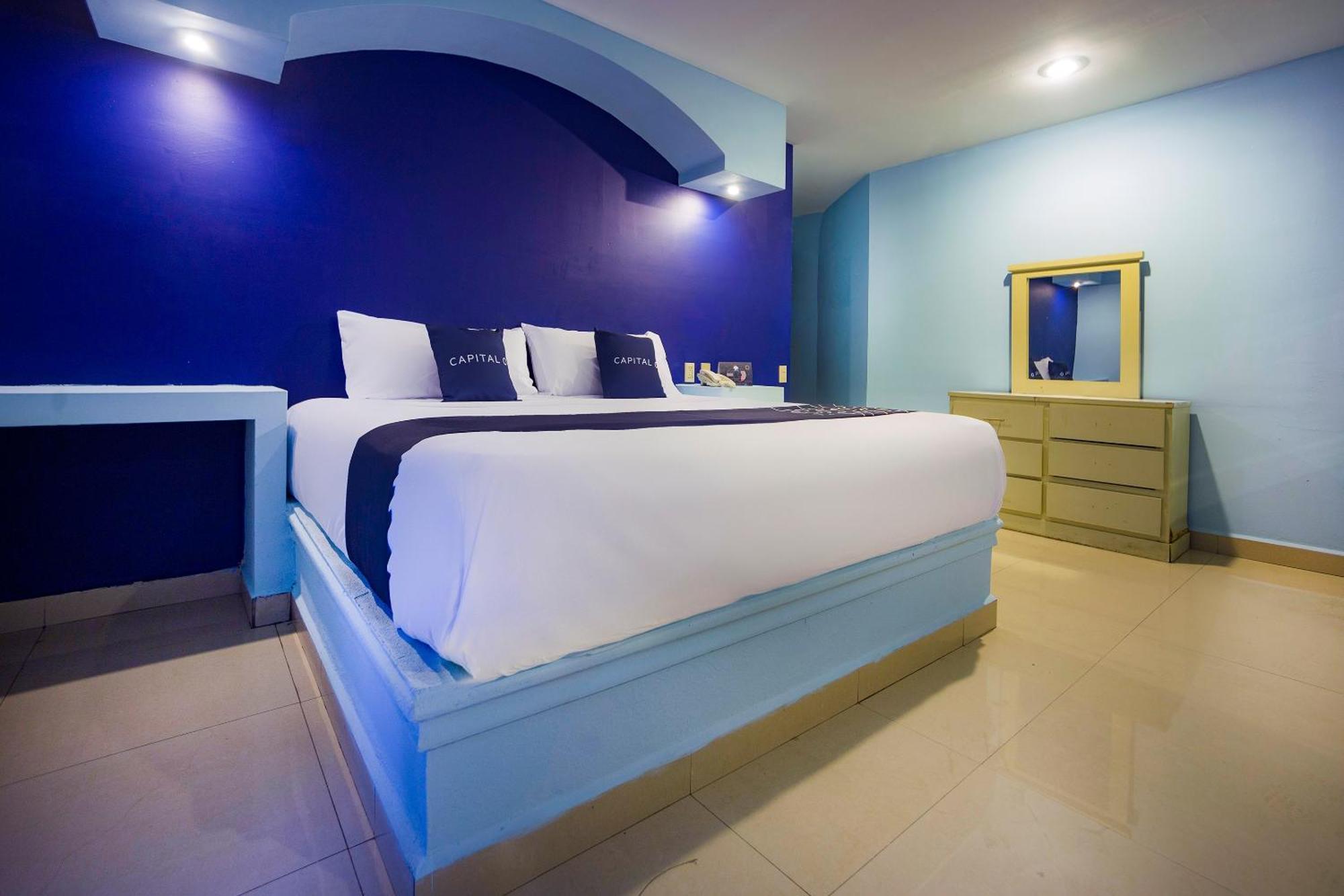 Capital O Hotel Diro, مونتيري المظهر الخارجي الصورة
