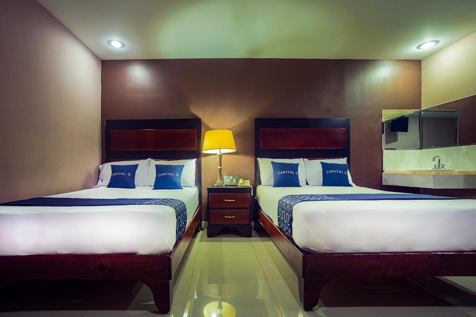 Capital O Hotel Diro, مونتيري المظهر الخارجي الصورة